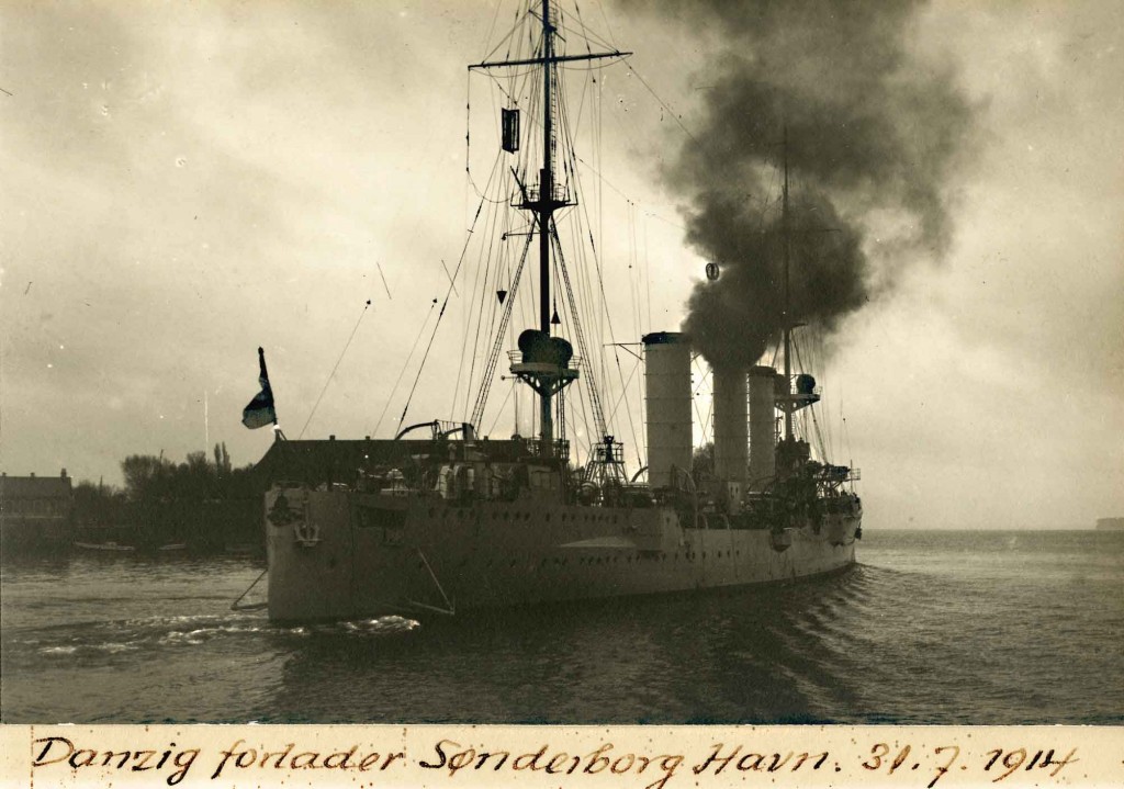 SMS Danzig forlader Sønderborg havn