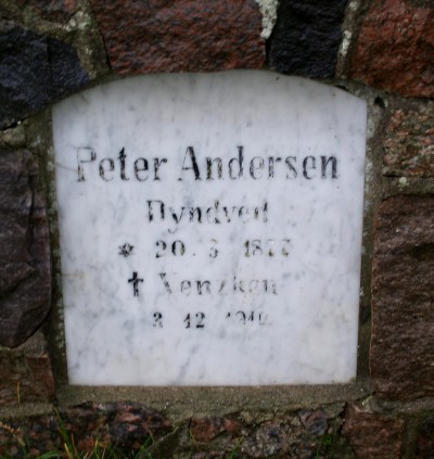 Mindesten, Egen Kirkegård
