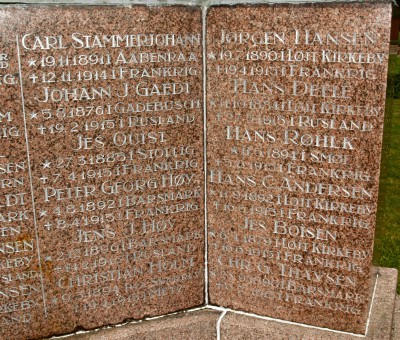 Detalje af mindesten, Løjt Kirkegård