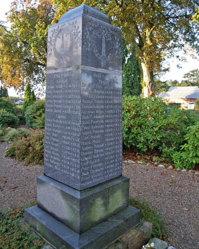 Mindesten, Tinglev Kirkegård