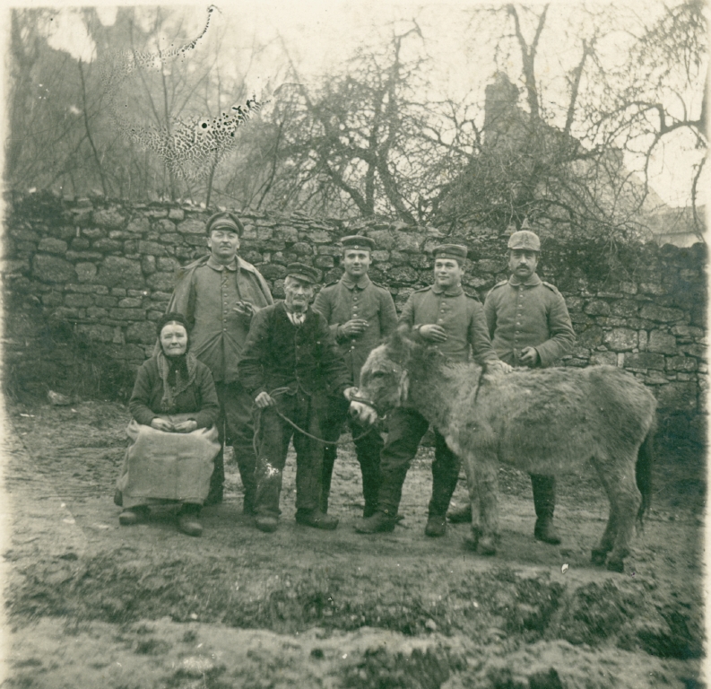 6a44-074 4 soldater med æsel 1916