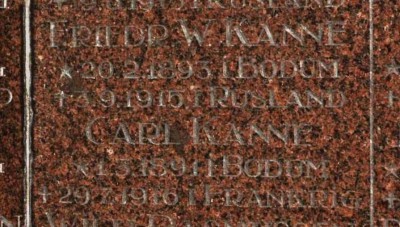 Detalje fra mindesten, Løjt Kirkegård. Brødrene Friedrich Wilhelm og Carl Wilhelm Kanne